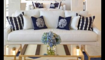 Cum să încorporezi modalități creative de a folosi accentele aurii în decorul de coastă?